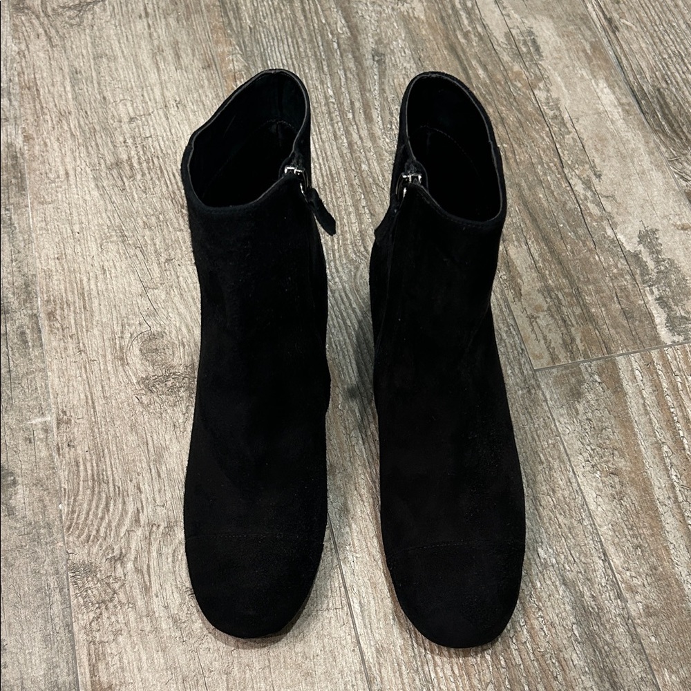 ๐ค NWT Halogen Suede Leather Booties - Picture 2 of 7